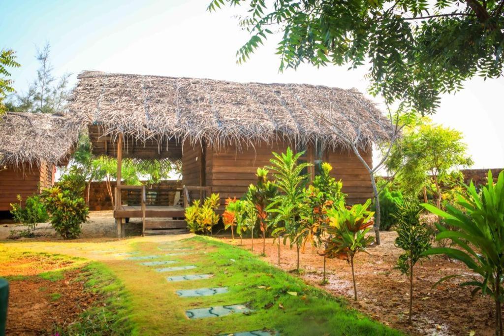 Whisky Point Surf Cabana Arugam Bay Exterior photo